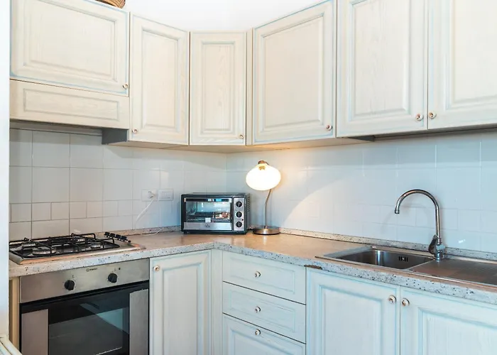 Poggio Dei Fiori G5 * أولبيا